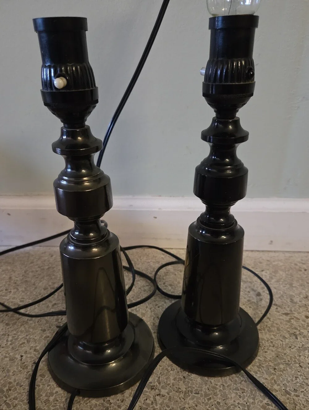 Vintage MCM Japanese Metal Hand-etched Bronze Table Lamp Pair Asian 12 In